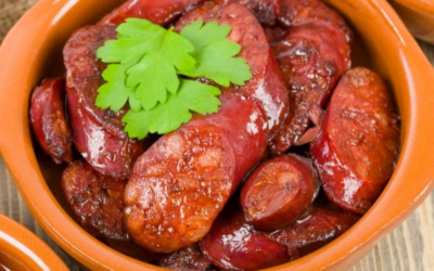 Recetas al vino blanco: chorizo en botana